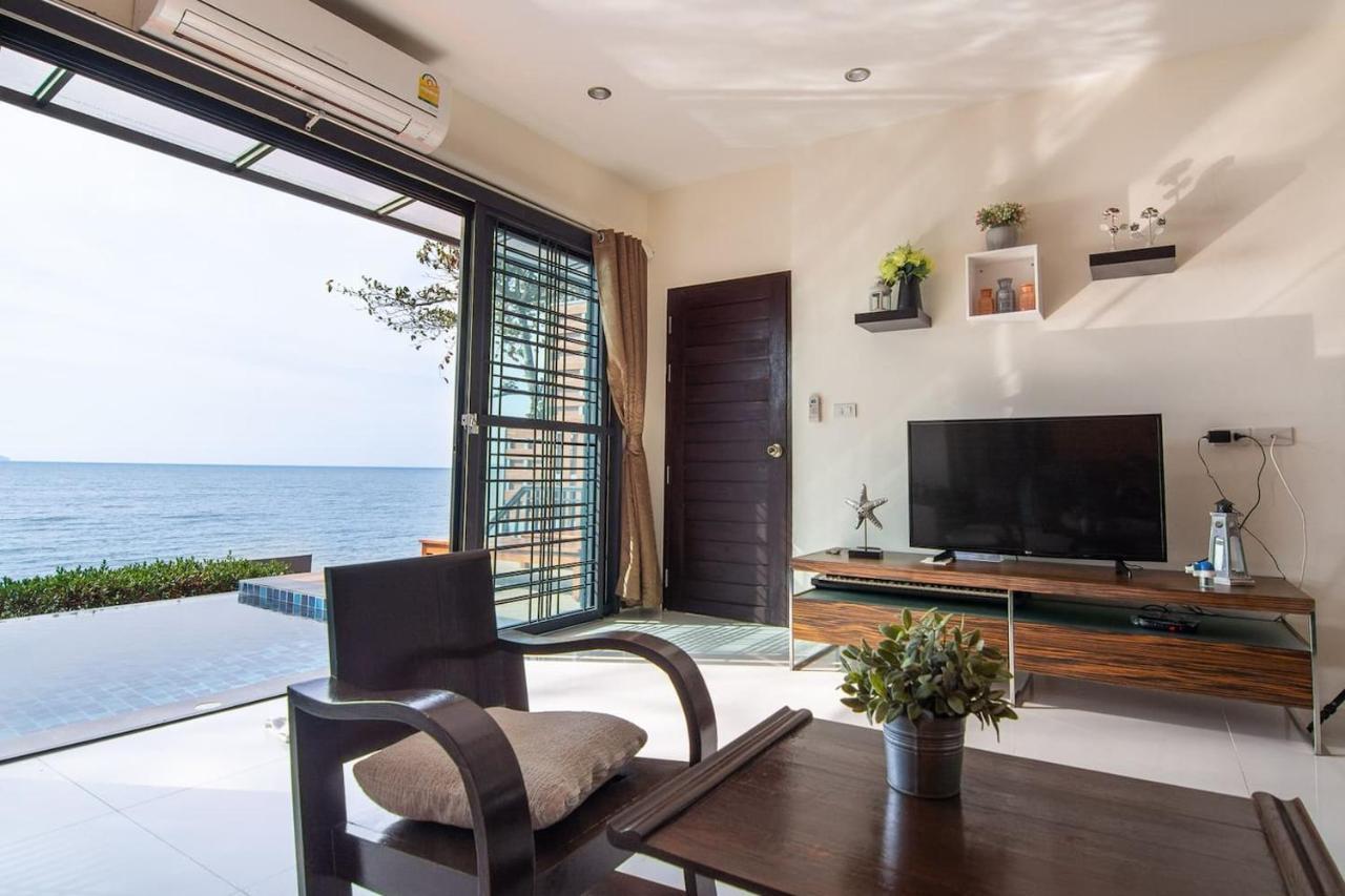 Koh Sirey Beachfront Pool Villa Phuket Exteriér fotografie
